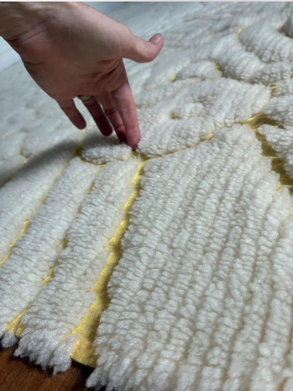 Vintage Chenille Floral Bed Spread White Butter Yellow Fringe Trim Full/Queen